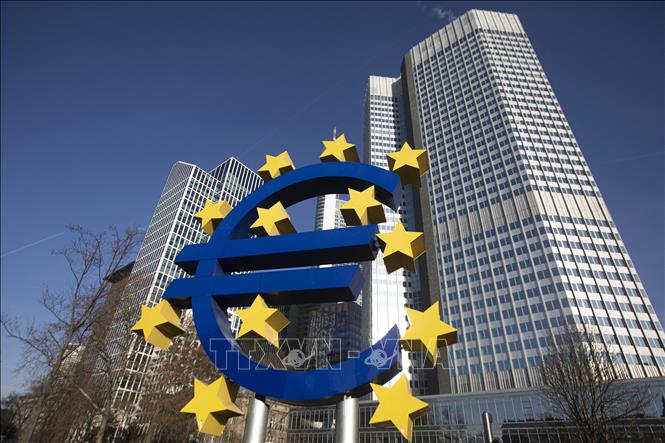 ECB: Lạm phát chưa thể trở lại ngưỡng mục tiêu 2%- Ảnh 1.