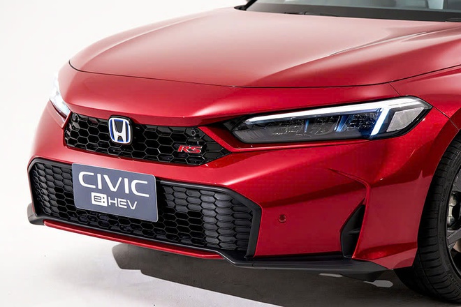 Honda Civic 2024 sắp về Việt Nam công bố giá bán: Quy đổi từ 756 triệu đồng, đấu Mazda 3 bằng động cơ hybrid và ADAS- Ảnh 2.