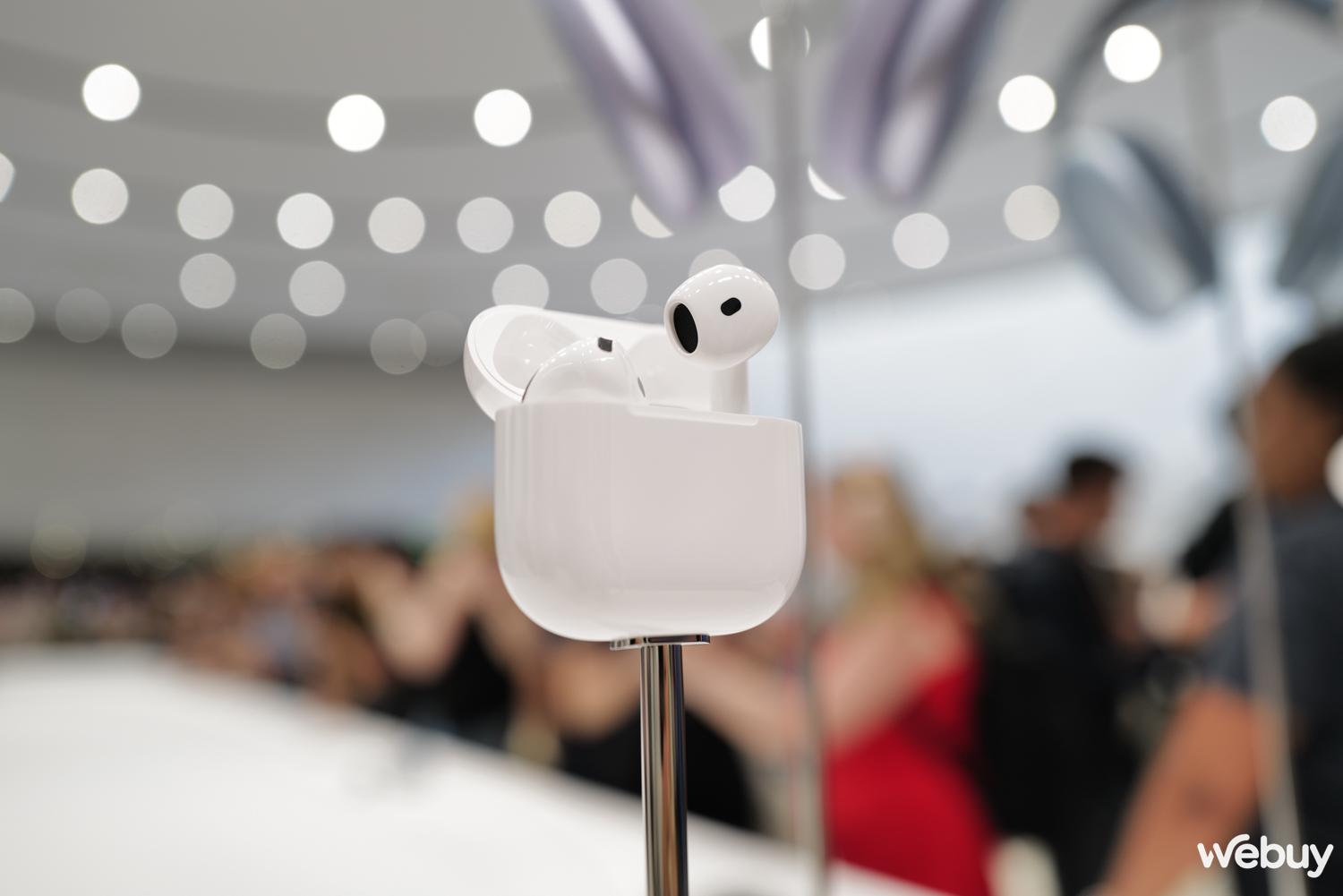 Trên tay Apple AirPods 4 và AirPods Max: bản thường cũng có ANC, bản Pro thêm tính năng trợ thính, bản Max nâng cấp nhẹ- Ảnh 4.