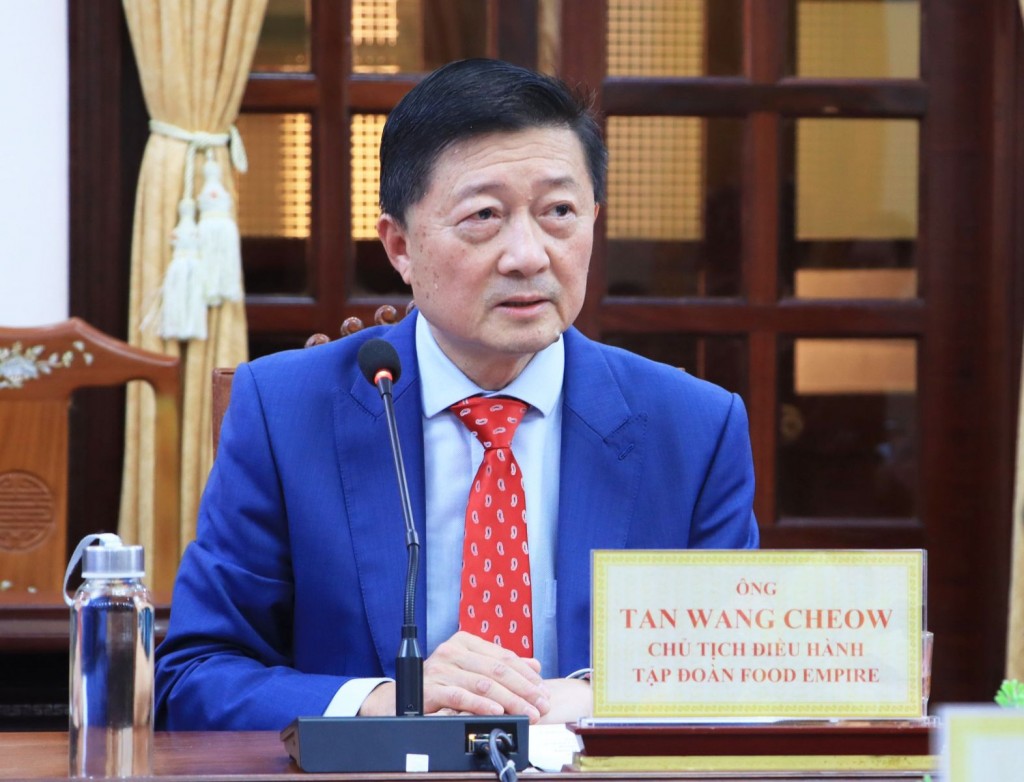 ông Tang Wang Cheow, Chủ tịch Tập đoàn Food Empire Holdings (Ảnh binhdinh.gov)