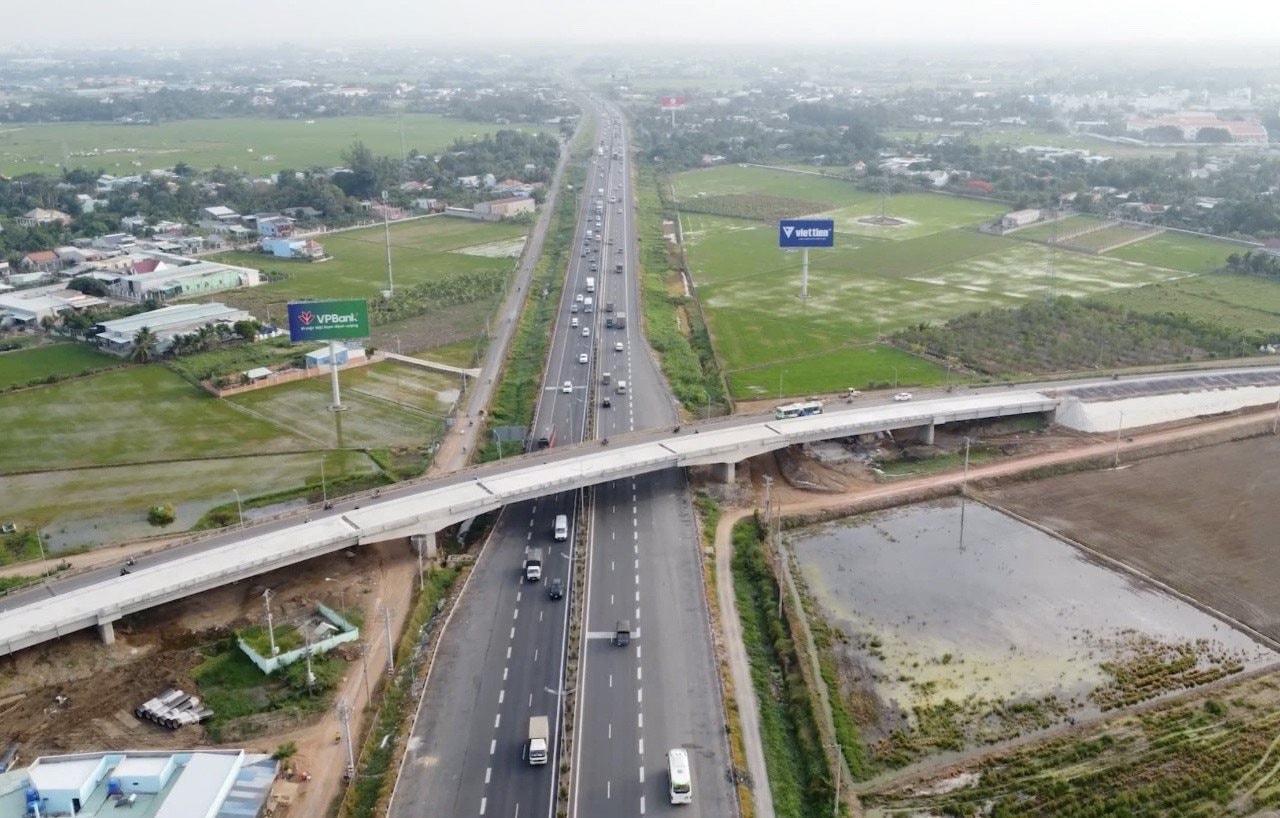 Xuất hiện động thái mới của nhà đầu tư, bất động sản Long An có “đảo chiều” về cuối năm?- Ảnh 6.