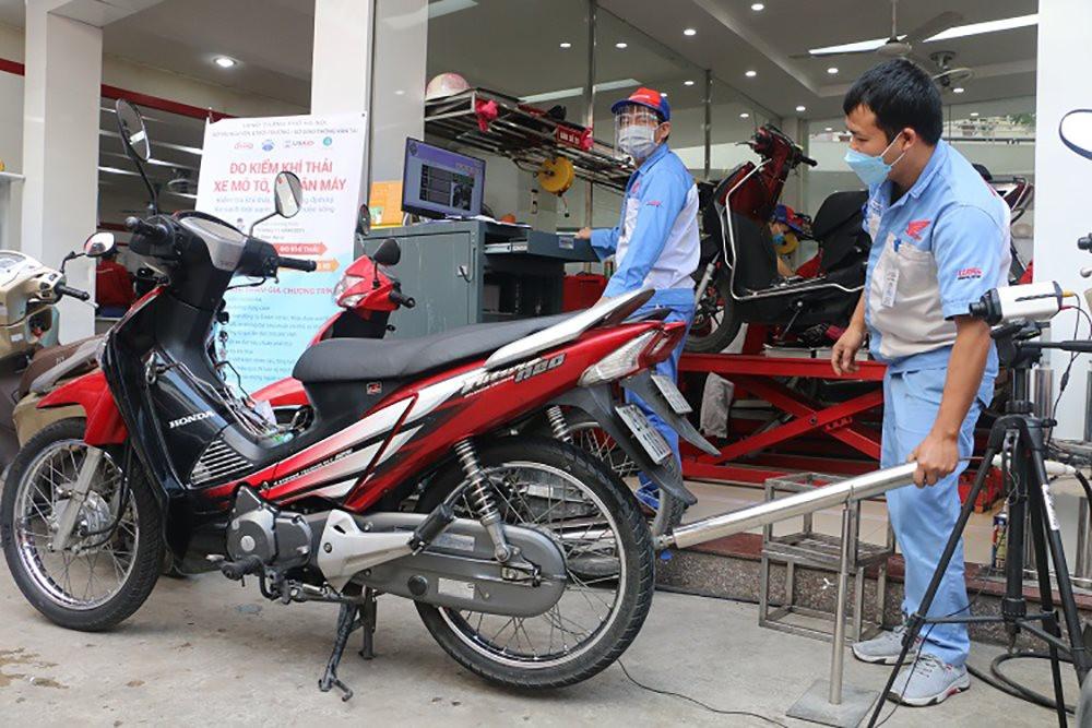 xe may co thoi gian san xuat tren 5 nam se phai kiem dinh khi thai hinh 1