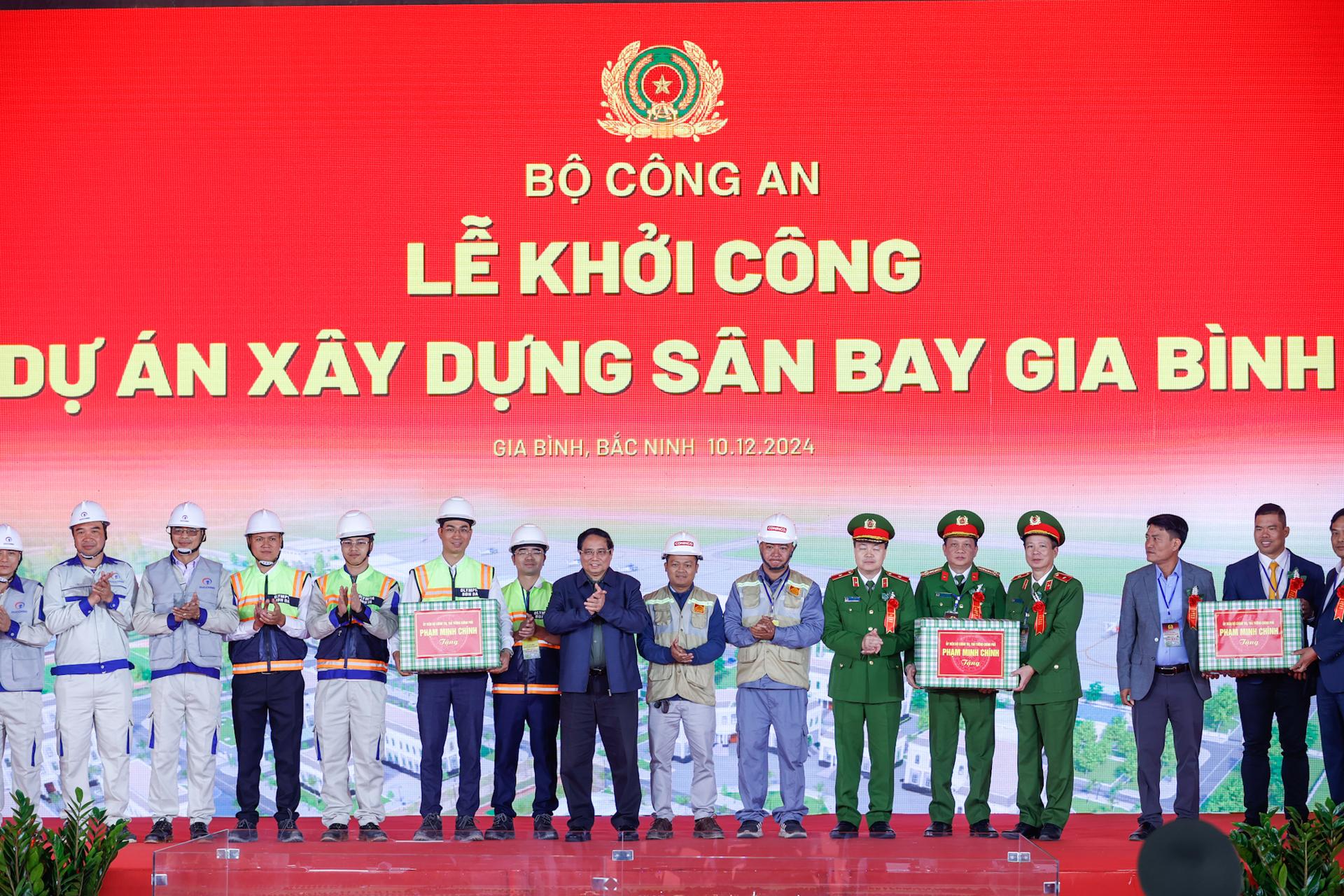 thu tuong pham minh chinh nghien cuu trien khai duong ket noi san bay gia binh  thu do ha noi voi yeu cau 3 nhat hinh 4