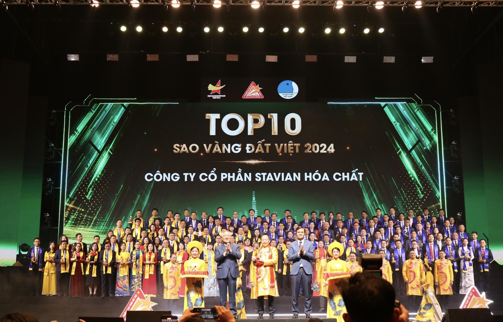cong ty co phan stavian hoa chat vinh du nhan giai thuong sao vang dat viet nam 2024 hinh 3