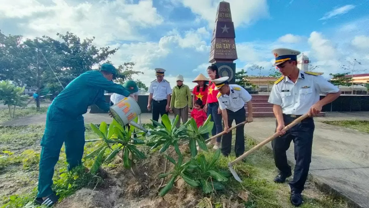 Đón Tết nơi đầu ngọn sóng