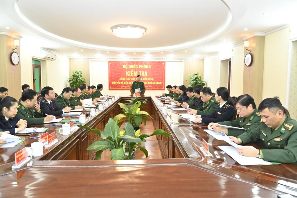 doan cong tac cua bo quoc phong kiem tra cong tac cua khau doi ngoai tai quang ninh hinh 2
