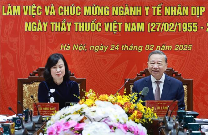 tong bi thu to lam tham lam viec voi bo y te nhan dip ky niem 70 nam ngay thay thuoc viet nam hinh 2