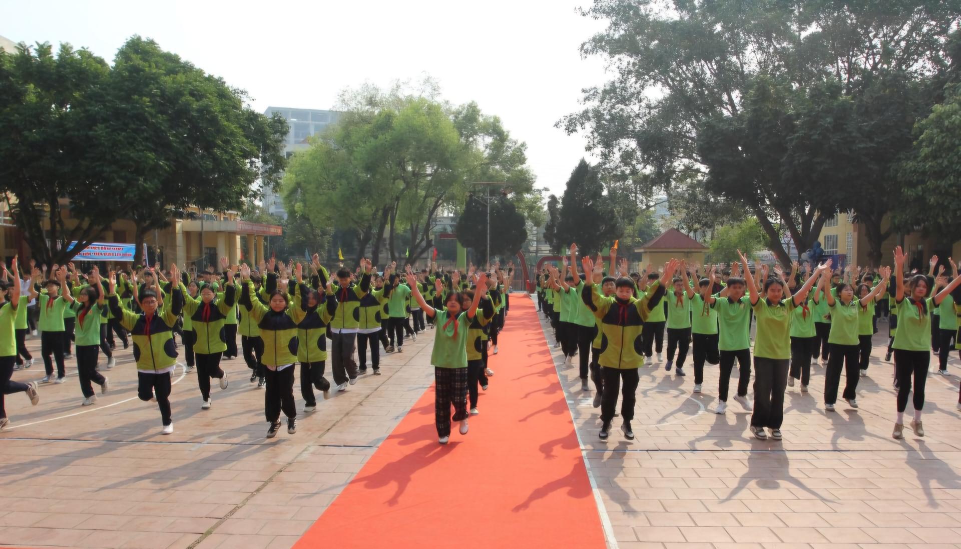lang son hon 45000 doi vien thieu nien tham gia ngay hoi tien buoc len doan hinh 2