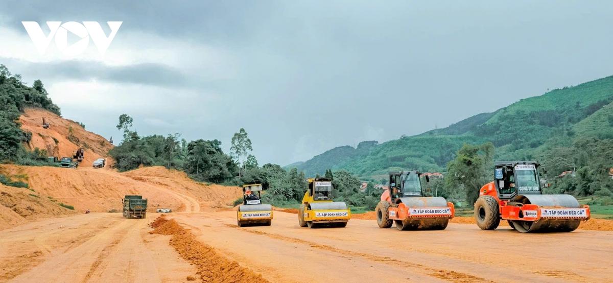 Phải thông toàn tuyến cao tốc Bắc - Nam từ Hà Tĩnh đến Quảng Trị trong tháng 6- Ảnh 4.