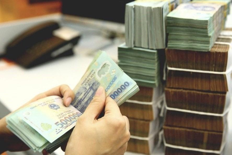 NHNN bơm ròng 24.000 tỷ đồng trong tuần qua , lãi xuất liên ngân hàng có xu hướng hạ nhiệt (Ảnh TL)