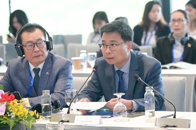 Kinh nghiệm tiết kiệm, chuyển đổi năng lượng xanh phục vụ sản xuất của Vinamilk ảnh 1