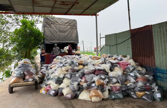 Xử lý nghiêm các đơn vị liên quan đến sản xuất hàng giả Xử lý nghiêm các đơn vị liên quan đến sản xuất hàng giả