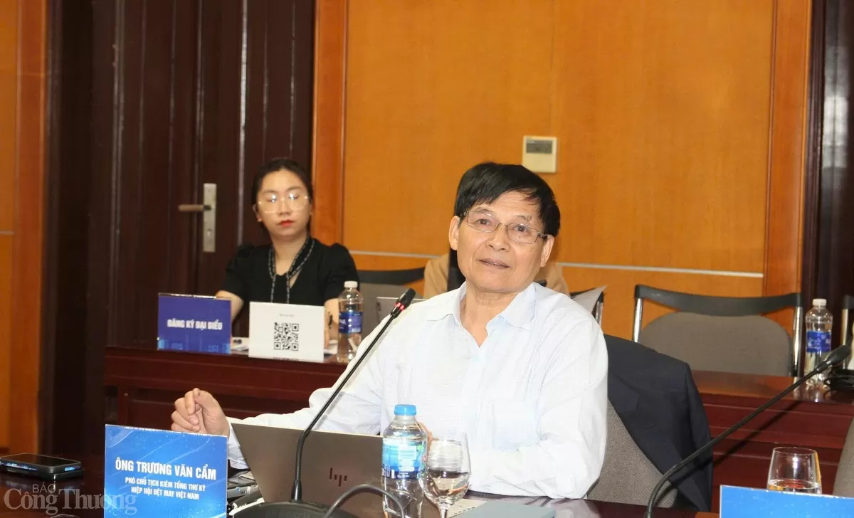 Giao ban xúc tiến thương mại với thương vụ tháng 5/2025: Thúc đẩy xuất khẩu dệt may - da giày