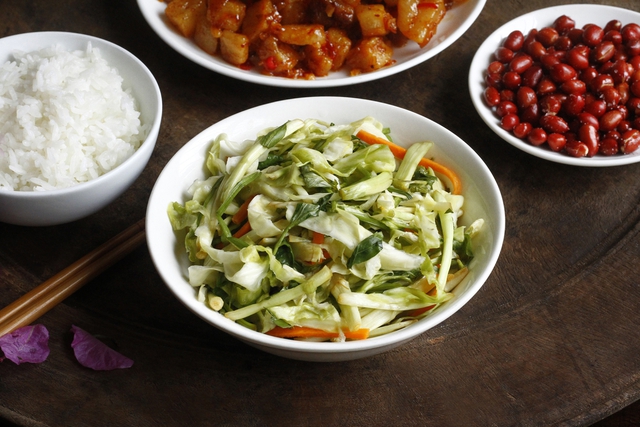 Việt Nam có loại rau giàu vitamin C hơn chanh, là