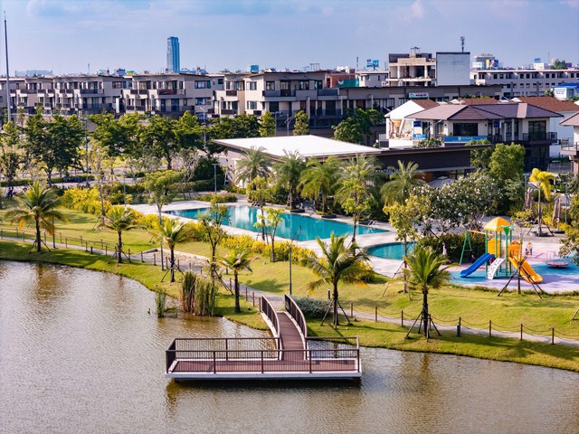 Đất nền chuẩn pháp lý được săn đón - Ảnh 1. Đất nền chuẩn pháp lý được săn đón - Ảnh 1.