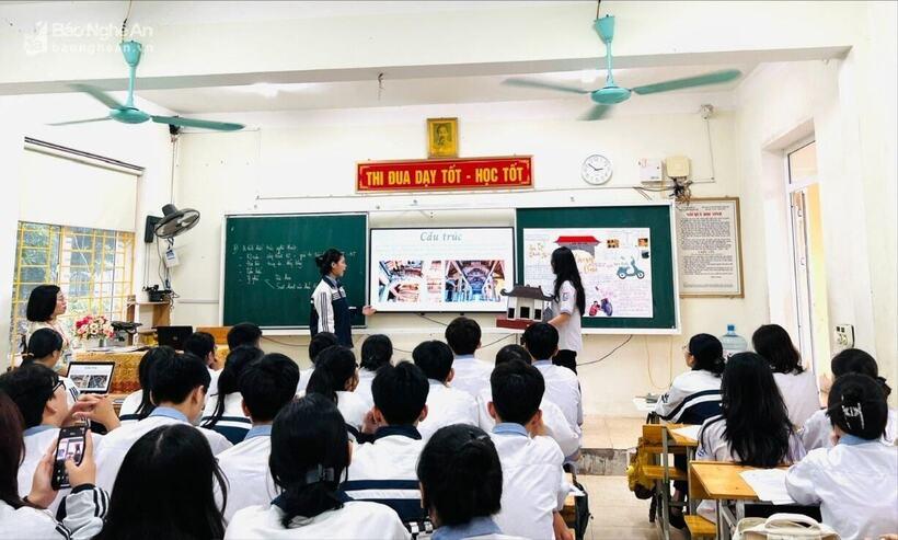 Địa phương được trao thêm quyền quản lý dạy thêm, học thêm, chuyển trường và đánh giá học sinh khi thực hiện chính quyền 2 cấp. Ảnh: Ngọc Ánh