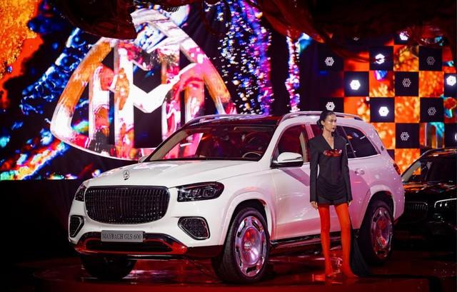 Mercedes-Benz Việt Nam ra mắt bộ đôi GLS mới trong triển lãm LiveRARE- Ảnh 2.