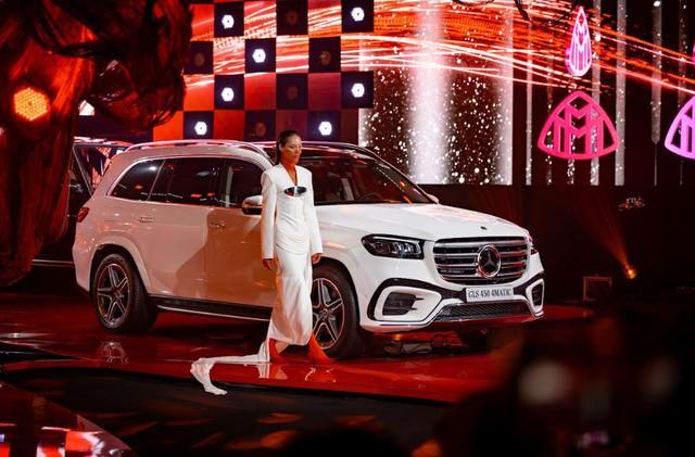 Mercedes-Benz Việt Nam ra mắt bộ đôi GLS mới trong triển lãm LiveRARE- Ảnh 1.