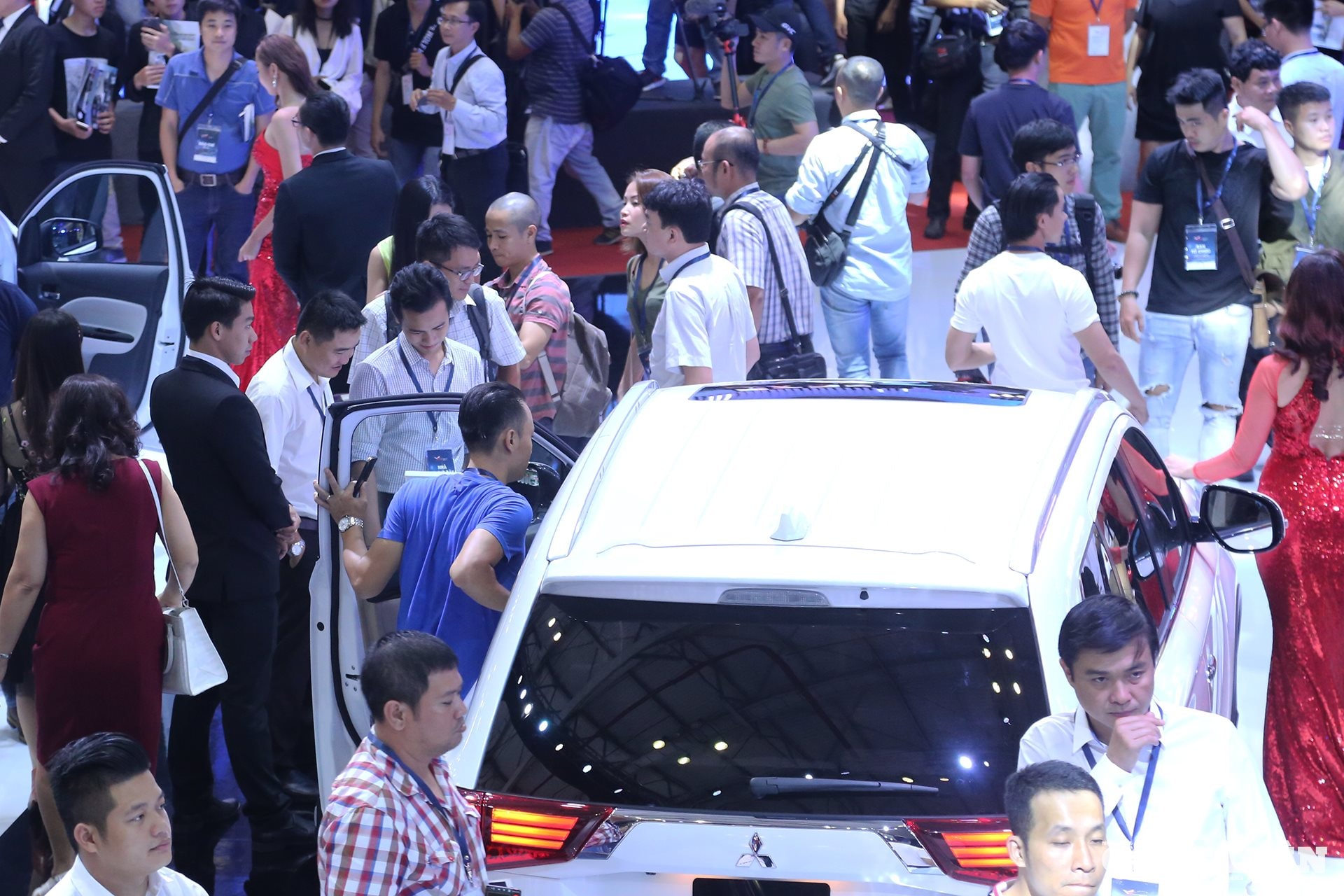 Lũy kế 6 tháng đầu năm 2025, Việt Nam đã nhập khẩu tổng cộng 103.713 ô tô CBU các loại