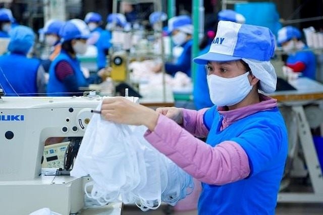 Tập đoàn dệt may Vinatex báo lãi bán niên cao nhất 3 năm, tăng 112% so với cùng kỳ