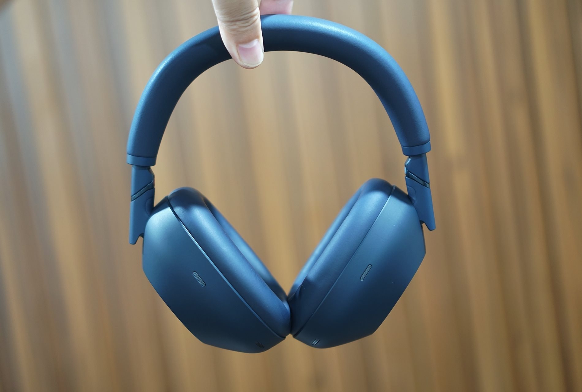 Đánh giá Sony WH-1000XM6 – Không phải một cuộc cách mạng, nhưng đáng tiền- Ảnh 10. Đánh giá Sony WH-1000XM6 – Không phải một cuộc cách mạng, nhưng đáng tiền- Ảnh 10.