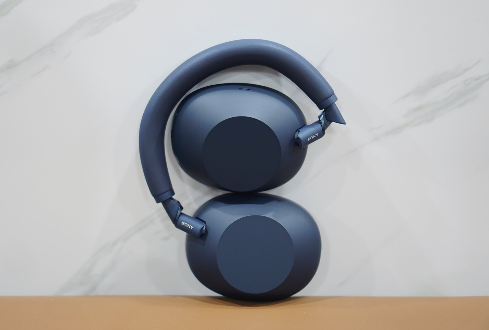 Đánh giá Sony WH-1000XM6 – Không phải một cuộc cách mạng, nhưng đáng tiền- Ảnh 8. Đánh giá Sony WH-1000XM6 – Không phải một cuộc cách mạng, nhưng đáng tiền- Ảnh 8.