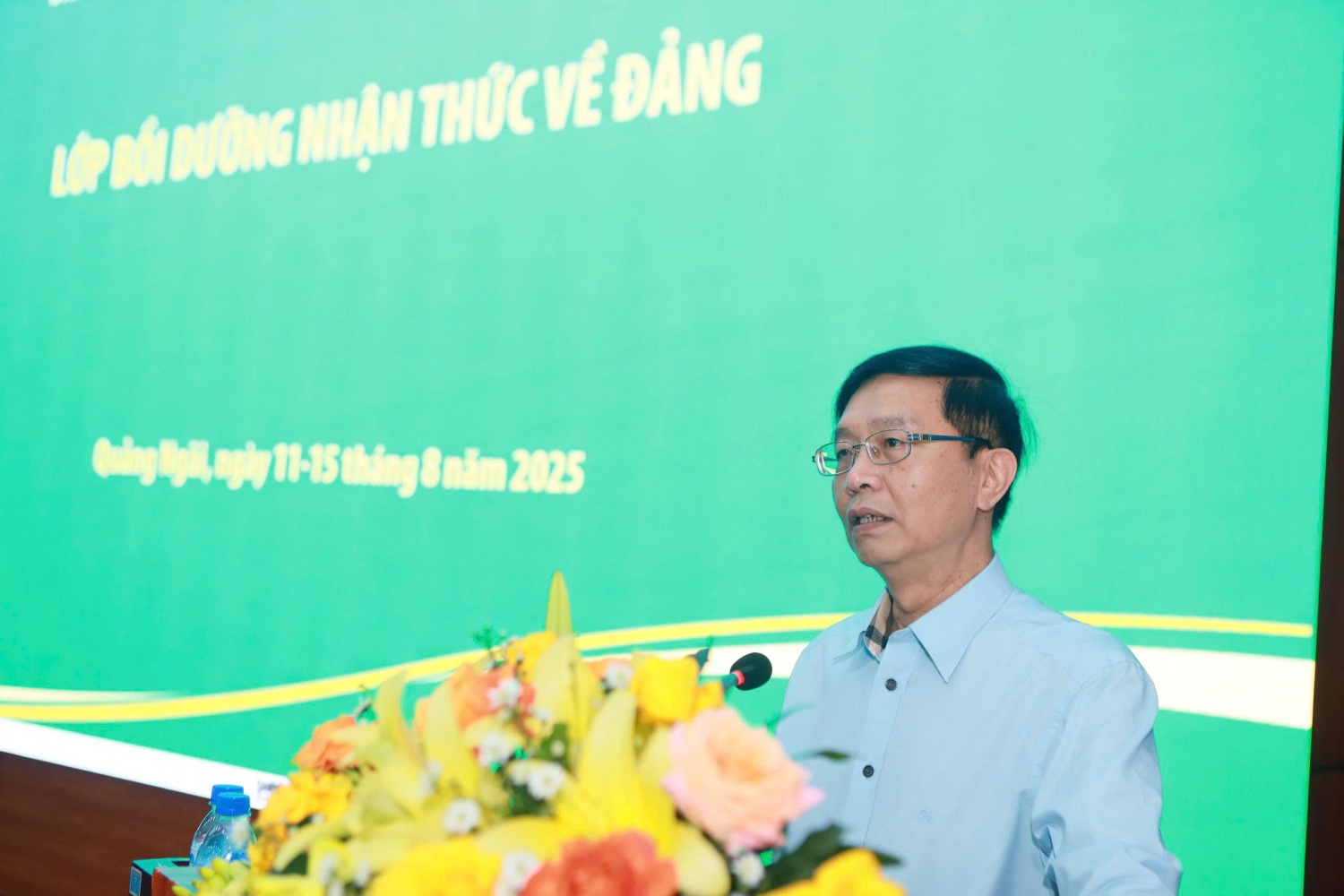 Đồng chí Trần Quang Dũng - Phó Bí thư Thường trực Đảng uỷ Petrovietnam thông tin sơ bộ về các nội dung của Nghị quyết Đại hội Đảng bộ Petrovietnam nhiệm kỳ 2025 – 2030 và nhấn mạnh về sự phát triển của mỗi cá nhân, đóng góp quan trọng vào sự phát triển củ