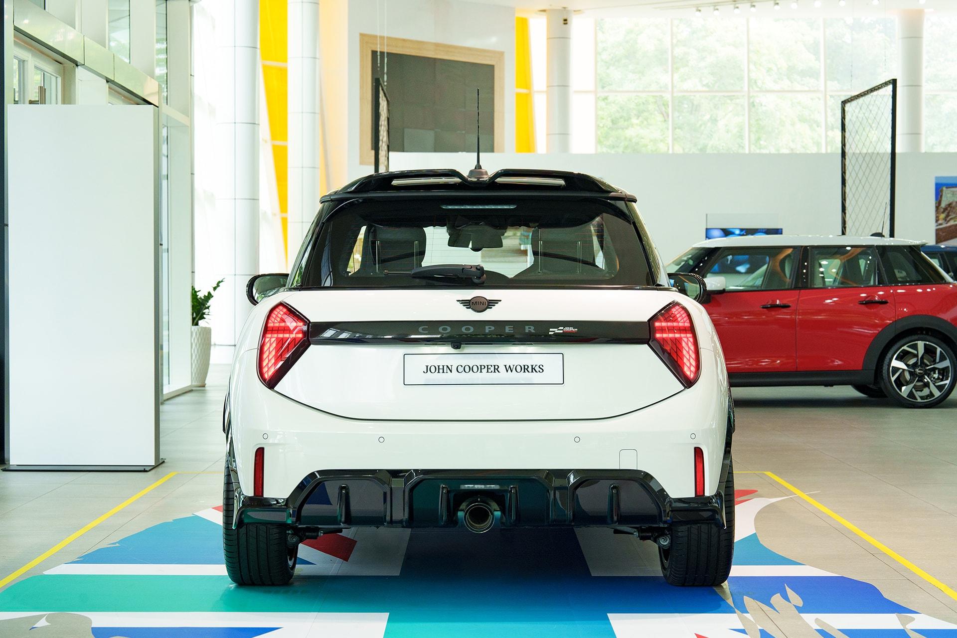 MINI John Cooper Works 3 cửa - 4