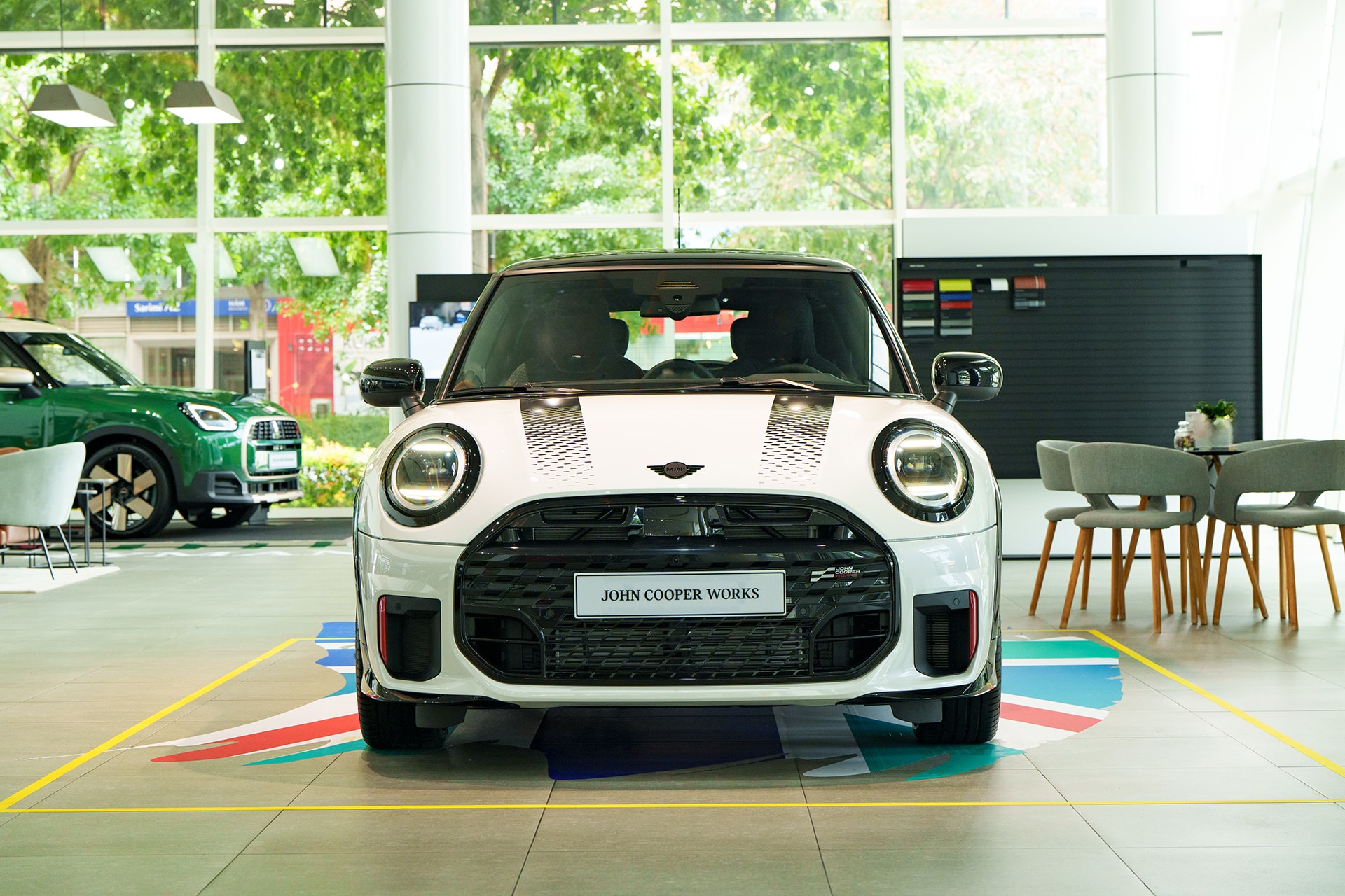 MINI John Cooper Works 3 cửa - 2
