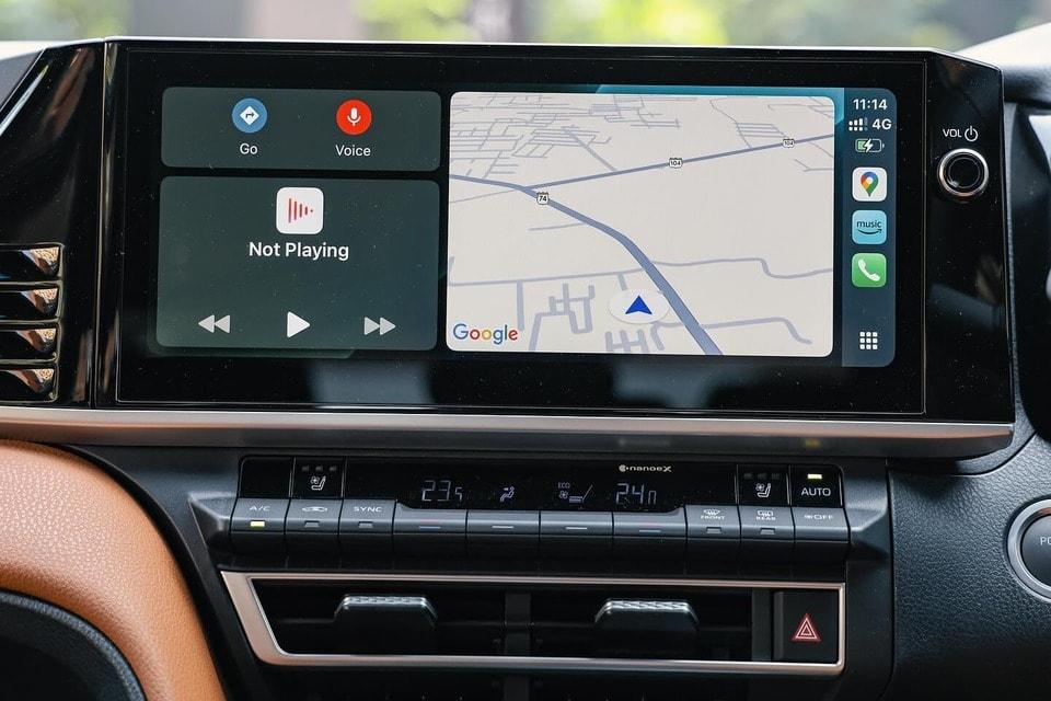 Màn hình trung tâm kích thước 12,3 inch - Ảnh: Toyota