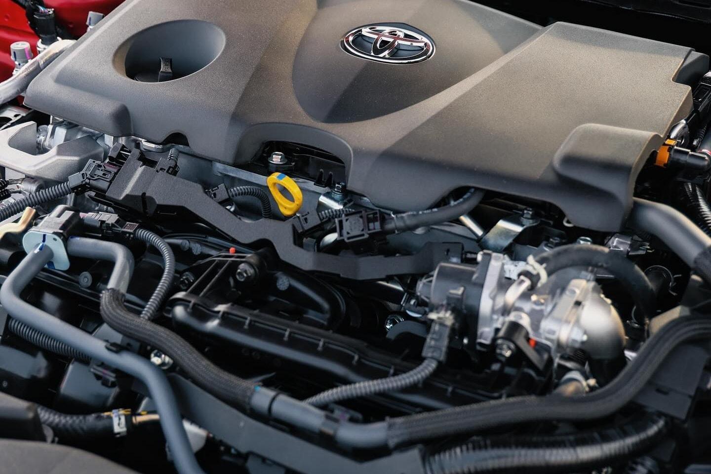 Động cơ xăng 2.5L kết hợp hệ thống hybrid - Ảnh: Toyota