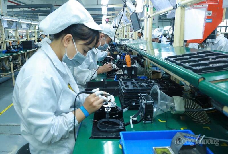 TP. Hải Phòng tạo điều kiện thuận lợi thủ tục hành chính hỗ trợ doanh nghiệp nâng cao hiệu quả sản xuất kinh doanh, đầu tư.