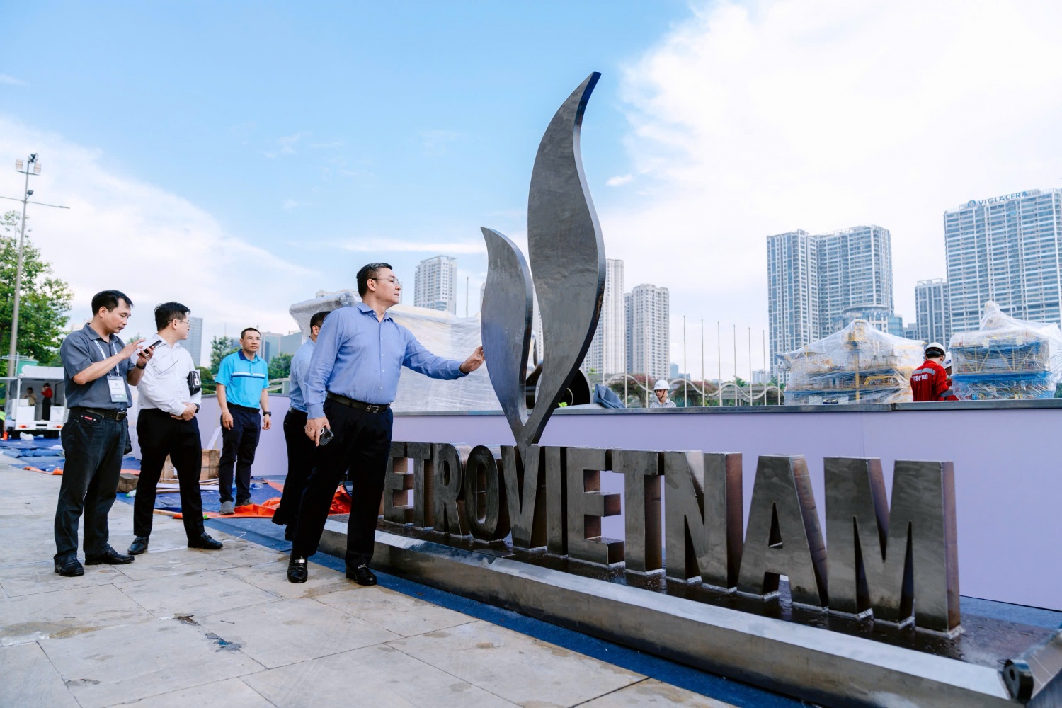 Đếm ngược đến chương trình kỷ niệm 50 năm thành lập Petrovietnam