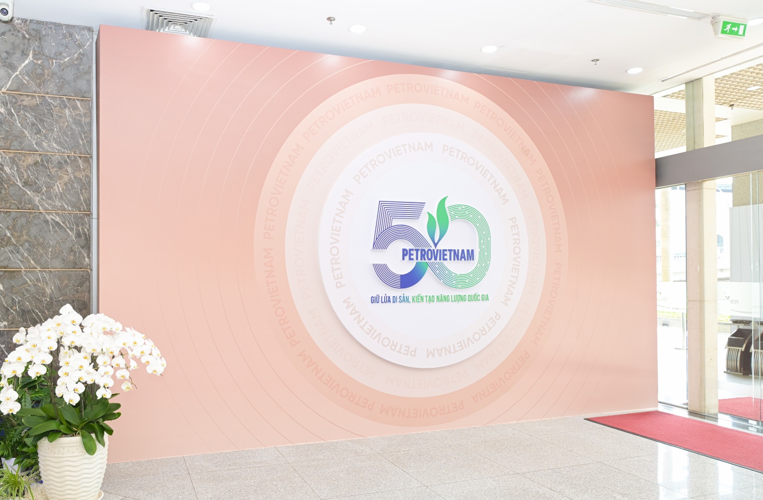 Đếm ngược đến chương trình kỷ niệm 50 năm thành lập Petrovietnam