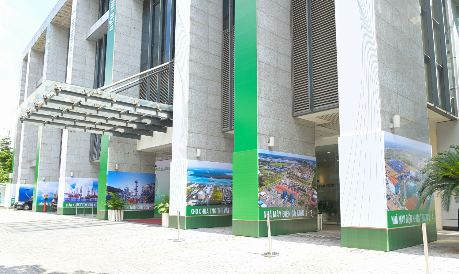 Đếm ngược đến chương trình kỷ niệm 50 năm thành lập Petrovietnam
