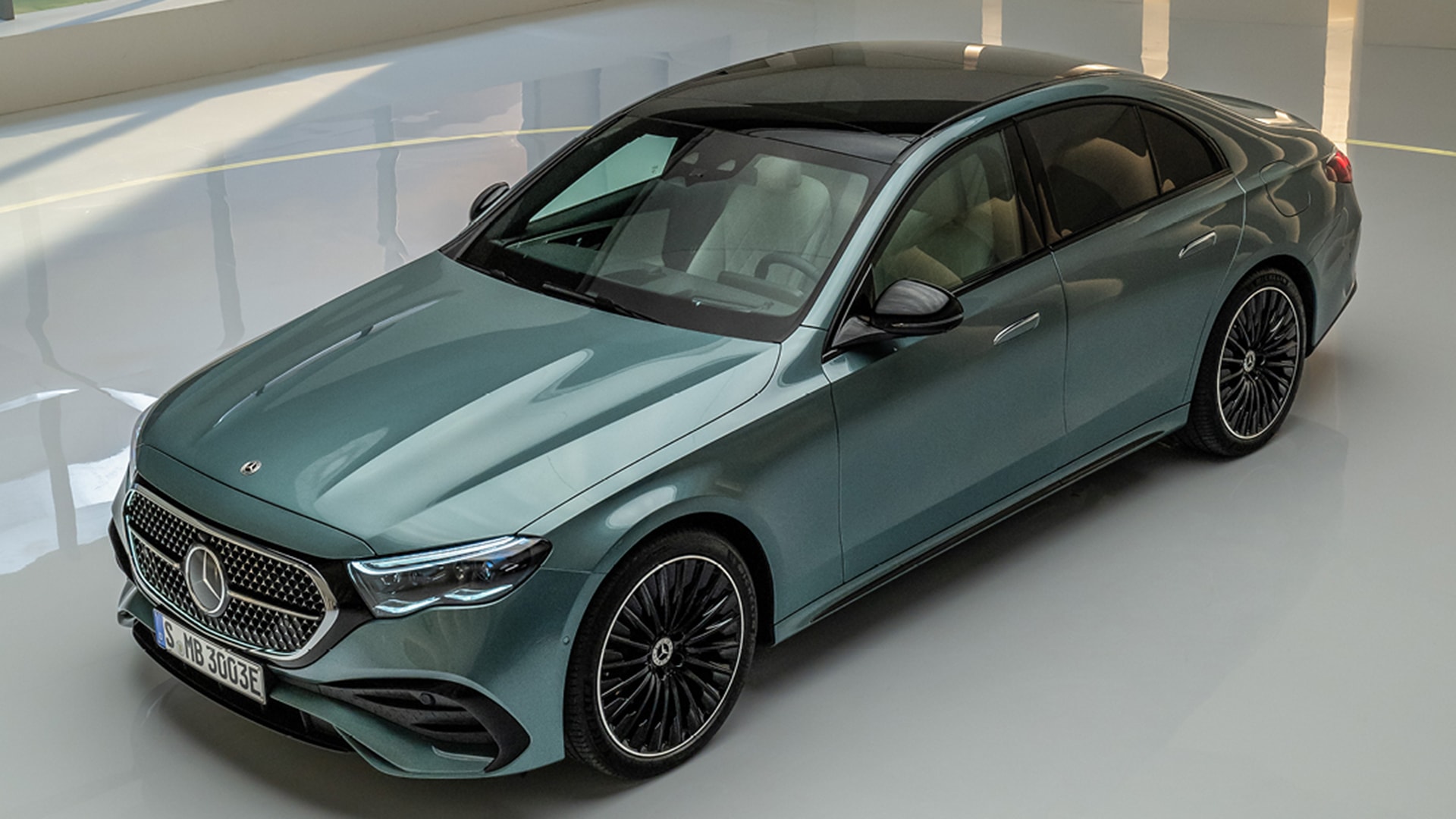 Ngoại thất Mercedes E-Class 2025 có nhiều nét tương đồng với