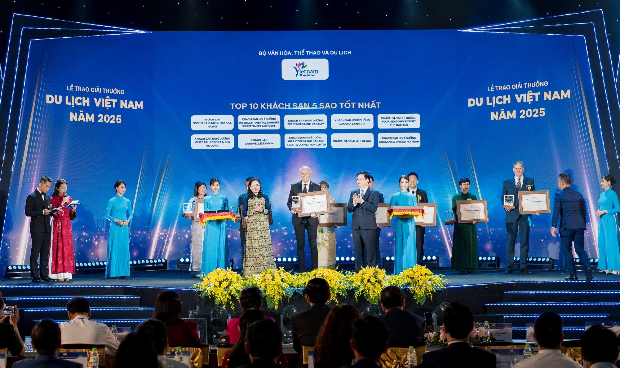 01 Sheraton Grand Danang