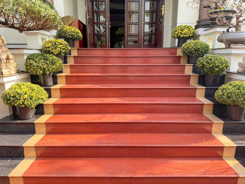 Gốm Đất Việt đã nghiên cứu và phát triển dòng gạch lát bậc thang, bậc thềm cotto granite hội tụ đầy đủ các yếu tố: Độ bền vượt trội - an toàn khi sử dụng - thẩm mỹ tinh tế. Ảnh: GĐV