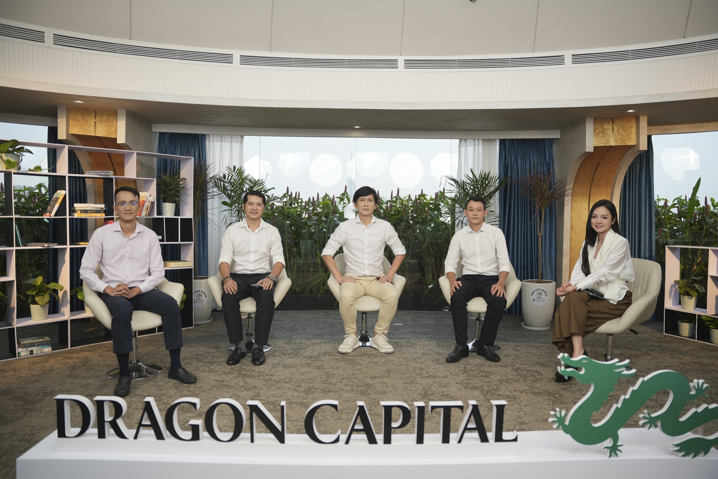C&aacute;c chuy&ecirc;n gia của Dragon Capital tại&nbsp;Investor Day &ndash; Đầu tư th&agrave;nh c&ocirc;ng c&ugrave;ng kỷ nguy&ecirc;n mới&rdquo;.