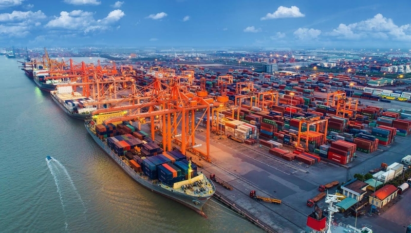 9 tháng năm 2025, quan hệ thương mại song phương Việt Nam - Singapore tiếp tục khởi sắc với tốc độ tăng xuất khẩu và nhập khẩu đều có giá trị dương. Ảnh minh họa