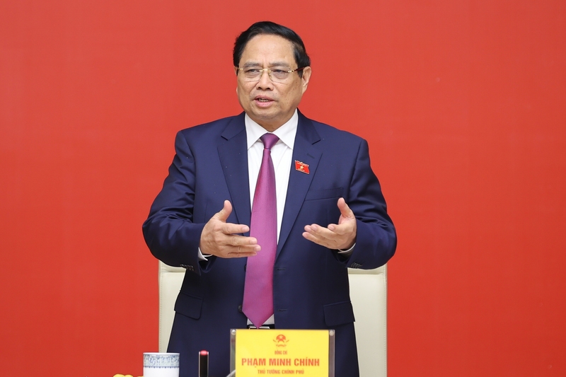 Thủ tướng Chính phủ Phạm Minh Chính chủ trì phiên họp triển khai các nhiệm vụ trọng tâm cuối năm 2025. Ảnh: VGP/Nhật Bắc.