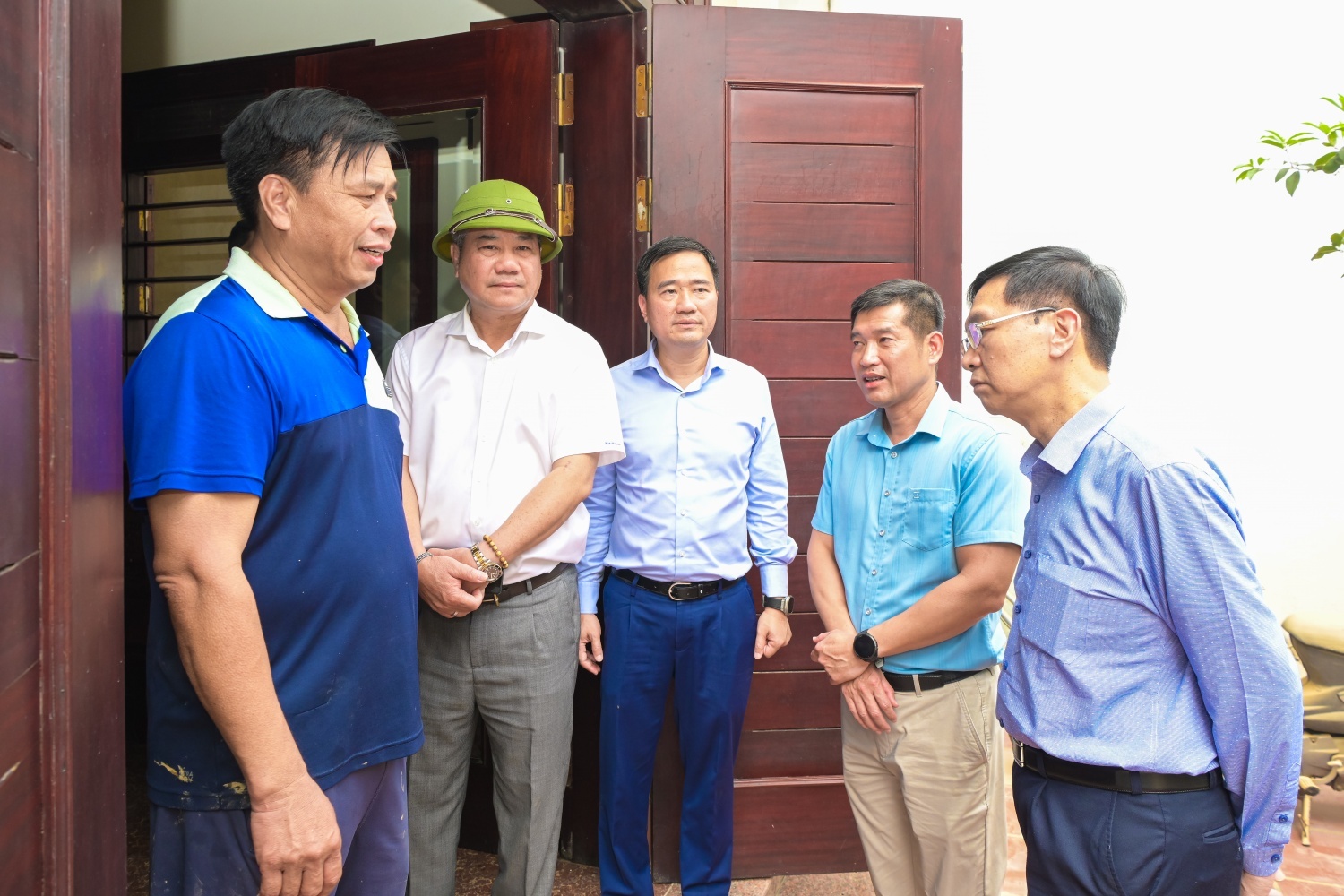 Petrovietnam lan toả “Nghĩa tình đong đầy” hướng về đồng bào vùng bão lũ Petrovietnam lan toả “Nghĩa tình đong đầy” hướng về đồng bào vùng bão lũ