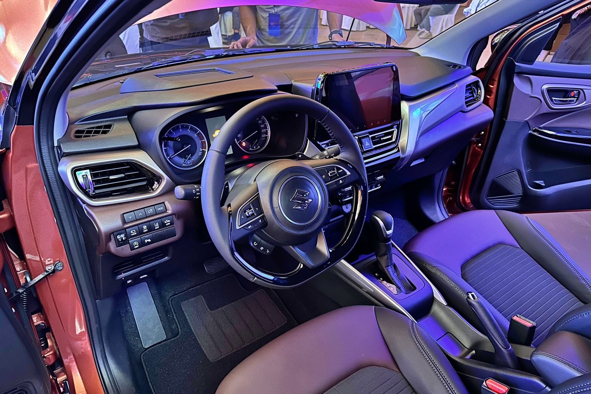 Thiết kế nội thất trên bản cao cấp nhất Suzuki Fronx GLX Plus - Ảnh: HT