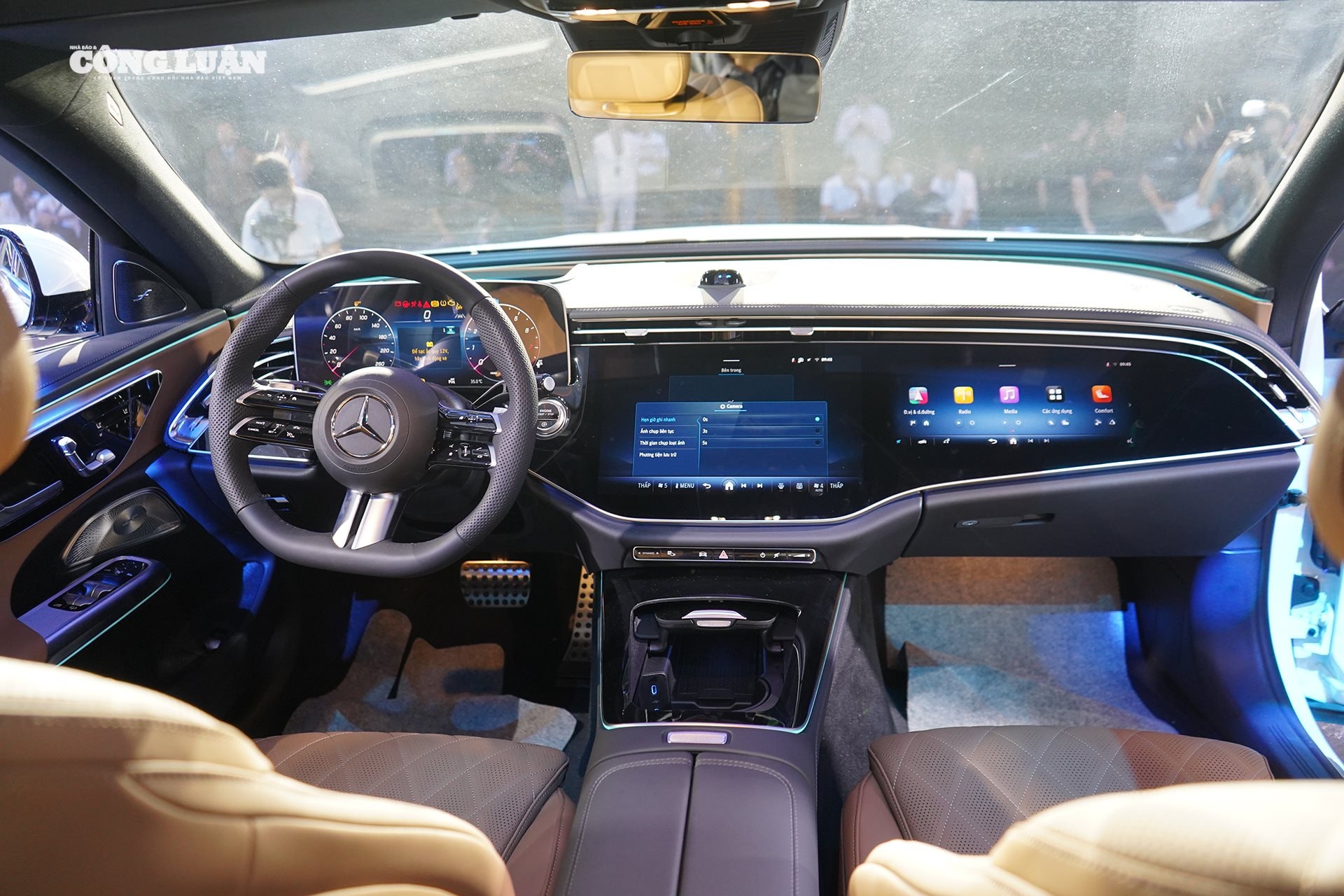Nội thất xe Mercedes-Benz E-Class 2025.
