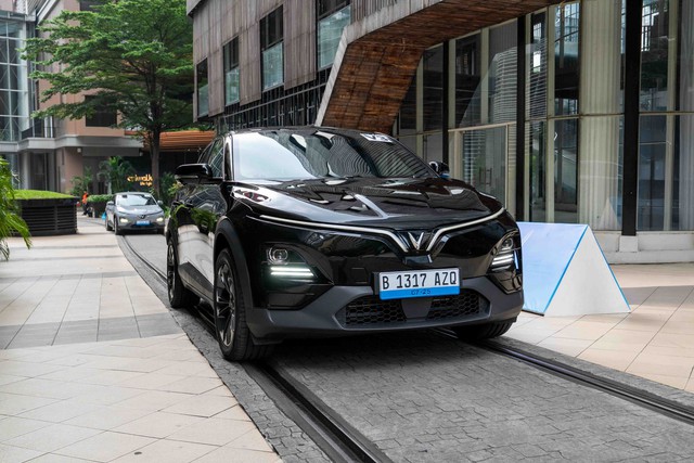 VinFast “tỏa sáng” tại CNN Indonesia Awards với cú đúp giải thưởng quan trọng- Ảnh 2. VinFast “tỏa sáng” tại CNN Indonesia Awards với cú đúp giải thưởng quan trọng- Ảnh 2.