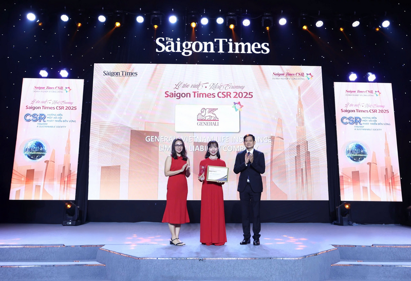 Đại diện Generali Việt Nam tại lễ trao giải