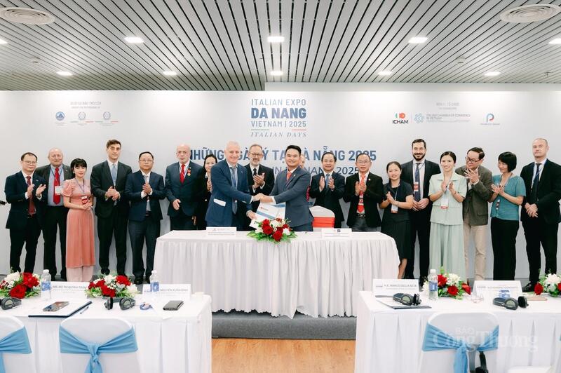 Hiệp hội Thương mại Ý tại Việt Nam ký kết bản ghi nhớ với Hội Doanh nhân trẻ TP. Đà Nẵng.