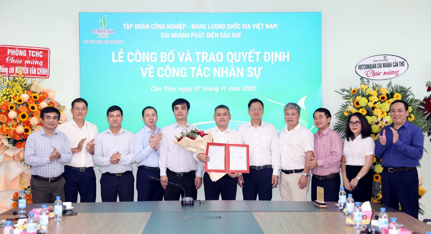 PVPGB công bố và trao quyết định bổ nhiệm Giám đốc NMNĐ Sông Hậu 1 PVPGB công bố và trao quyết định bổ nhiệm Giám đốc NMNĐ Sông Hậu 1