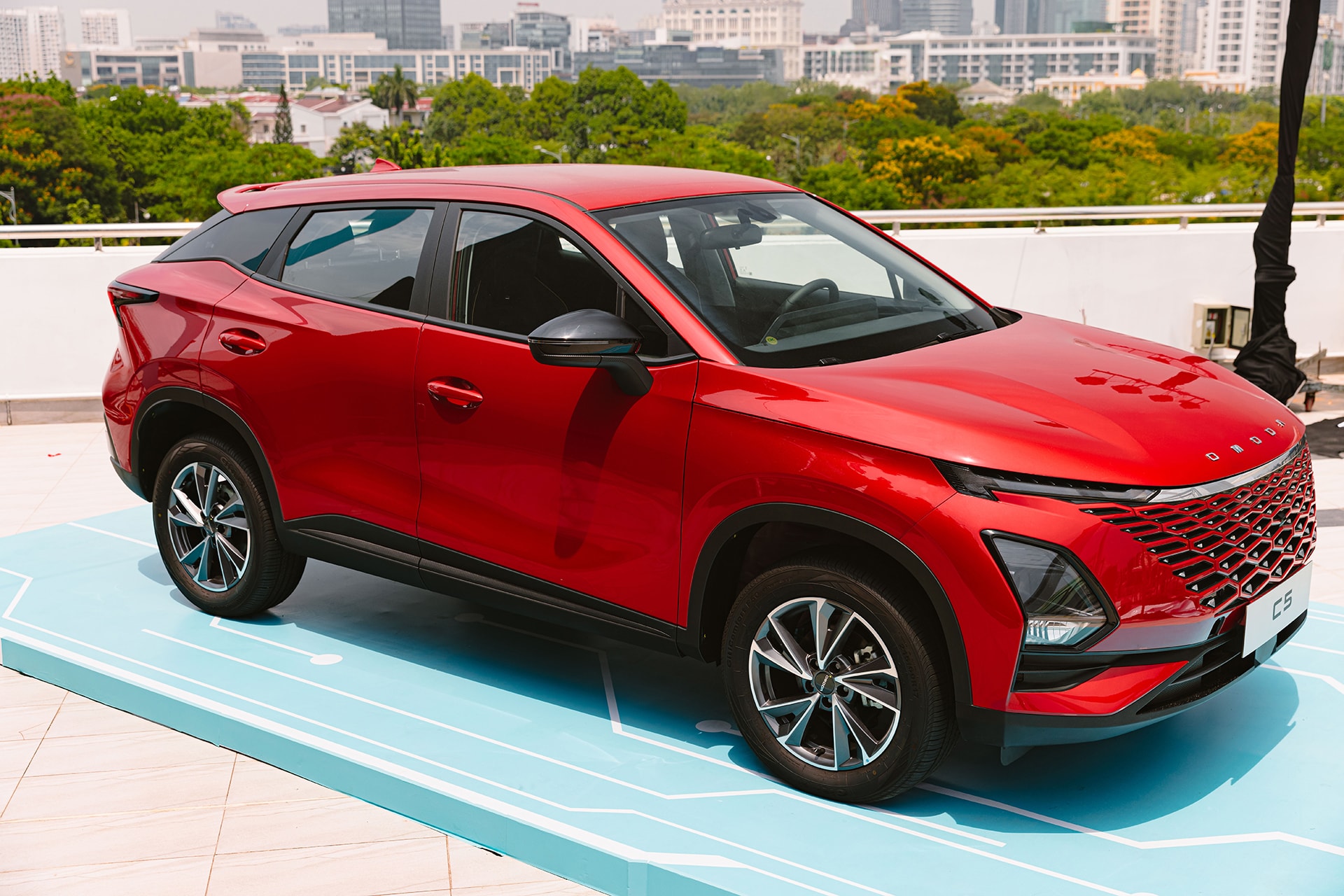 Phiên bản tiêu chuẩn Omoda C5 Luxury - Ảnh: OJV