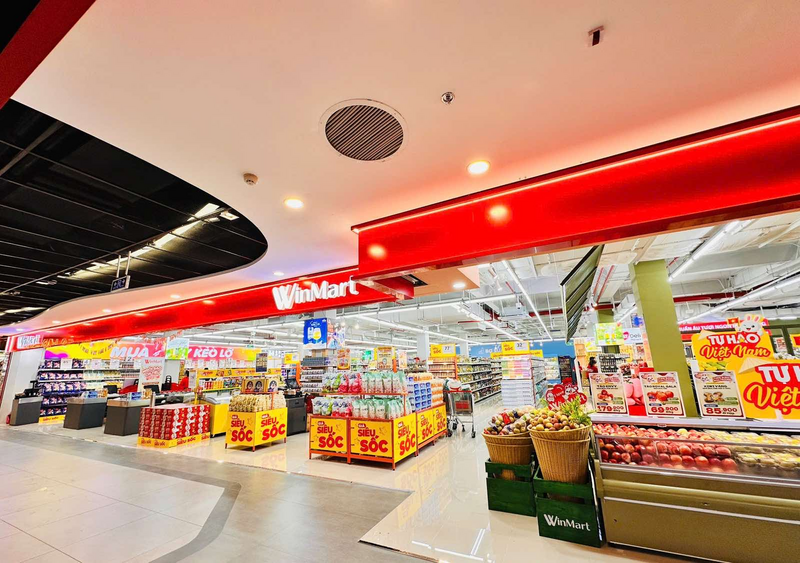 Không gian mua sắm hiện đại tại siêu thị WinMart (Vincom Ba Tháng Hai)